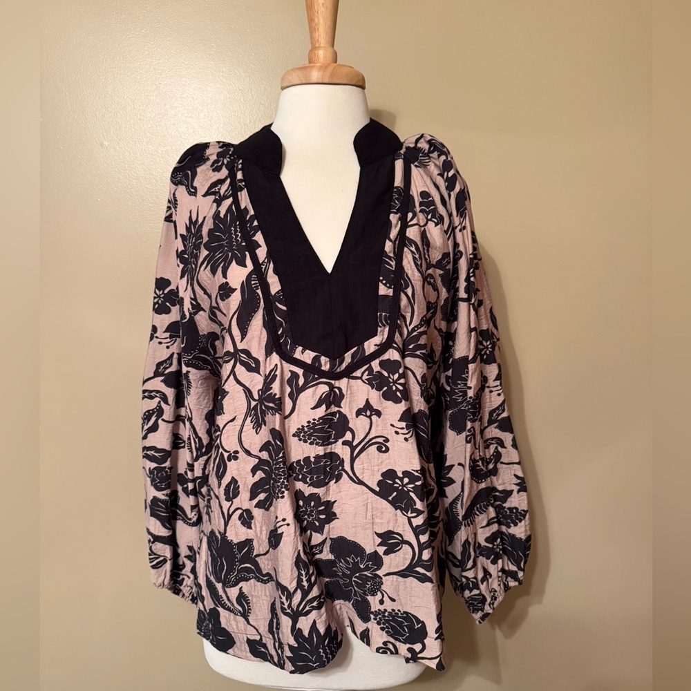 NWOT Umgee Blouse